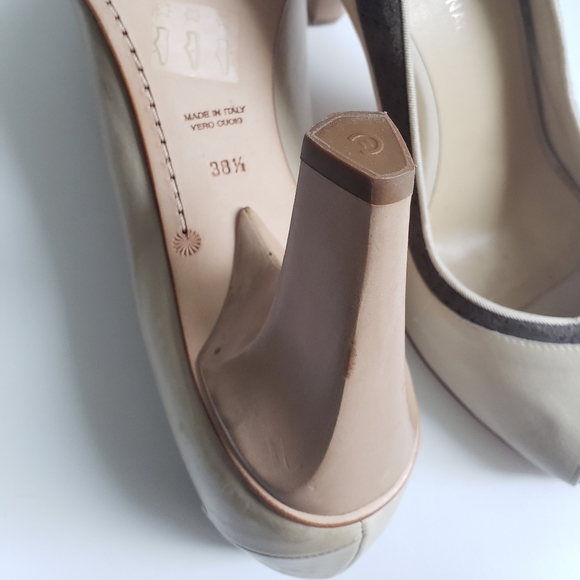 CoSTUME NATIONAL | Peep-toe Leather Heels - Picture 11 of 12